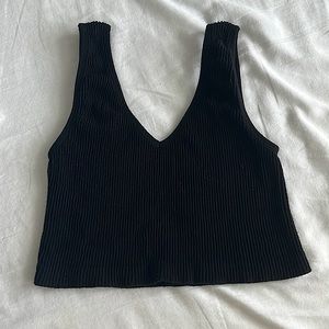 Black ribbed Forever 21 tank top - seamless collection